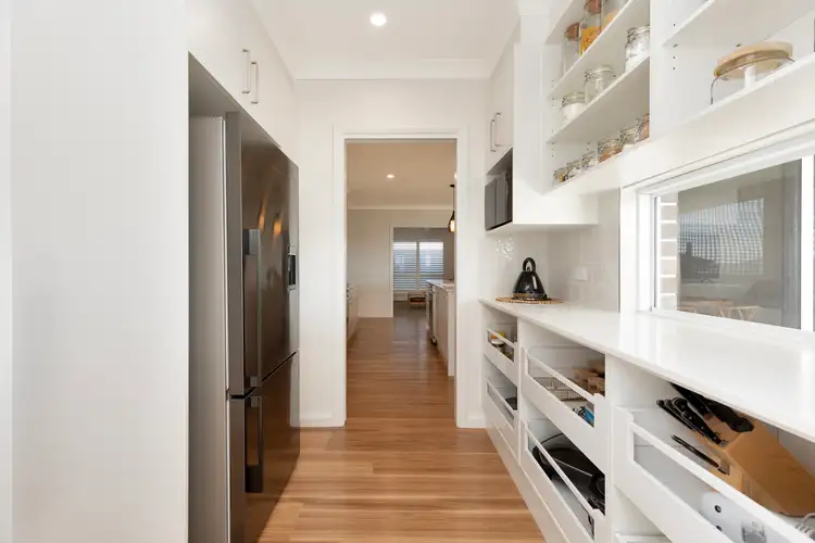 Sixth view of Homely house listing, 7 Traminer Drive, Tamworth NSW 2340