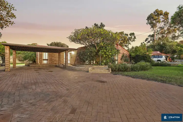 Second view of Homely house listing, 16 Glenhurst Court, Camillo WA 6111