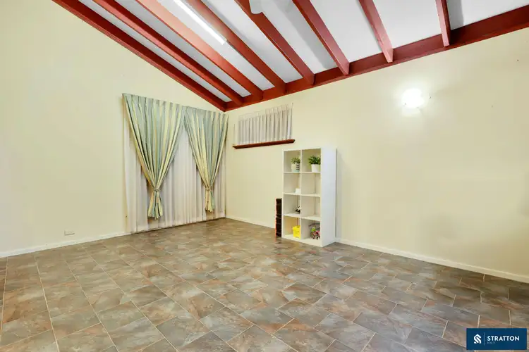 Fifth view of Homely house listing, 16 Glenhurst Court, Camillo WA 6111