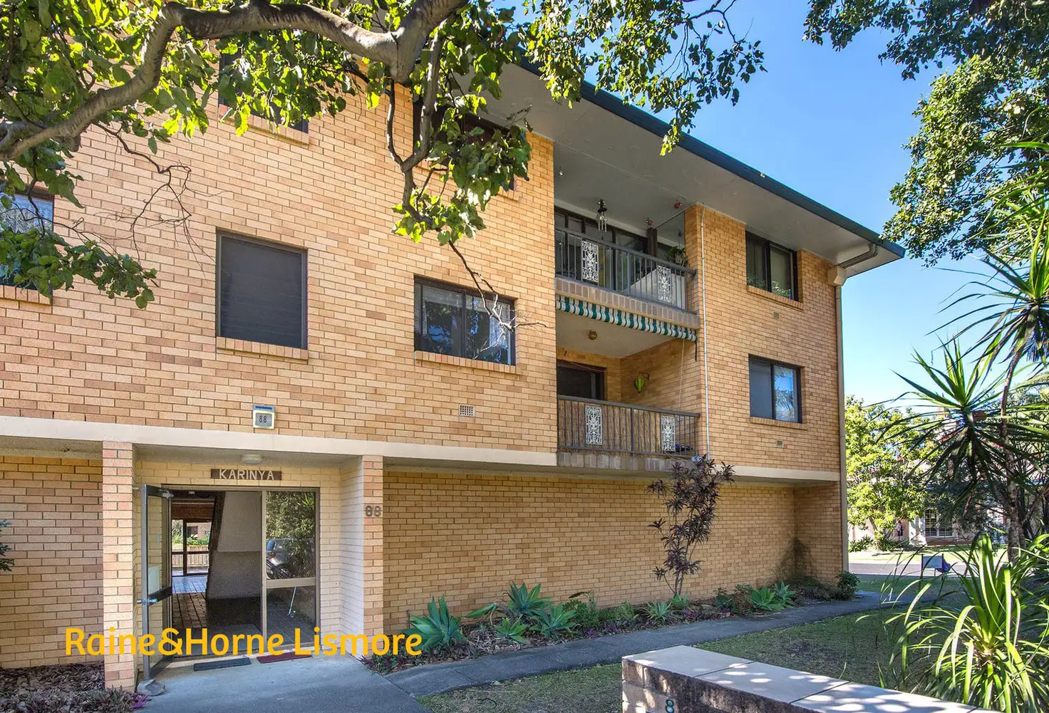 Main view of Homely unit listing, 2/88 Rajah Road, Ocean Shores NSW 2483