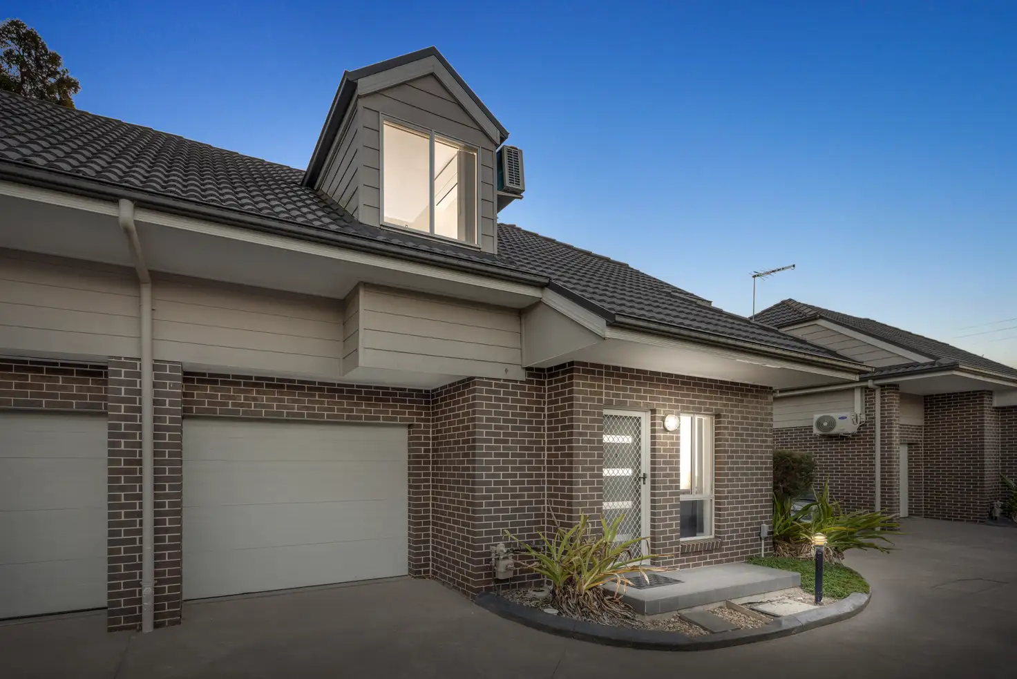 Main view of Homely townhouse listing, 2/40 Canberra Street, Oxley Park NSW 2760