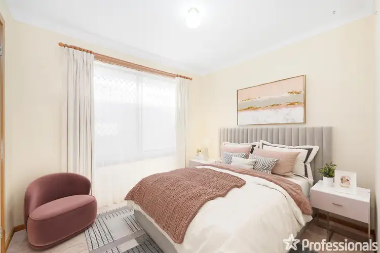 Sixth view of Homely house listing, 43 CURRUNGHI COURT, St Albans VIC 3021