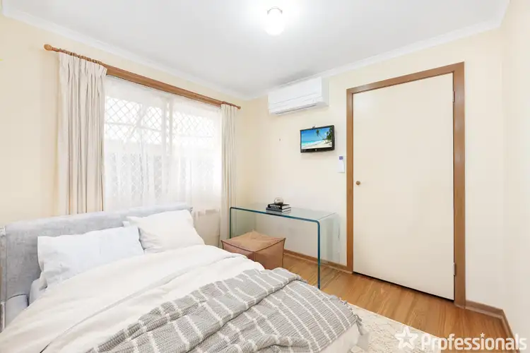 Seventh view of Homely house listing, 43 CURRUNGHI COURT, St Albans VIC 3021