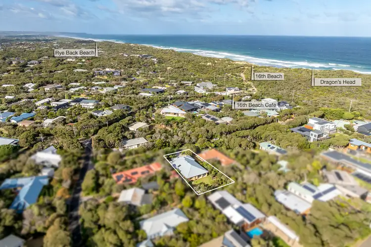 2 Lillian Street, Rye VIC 3941