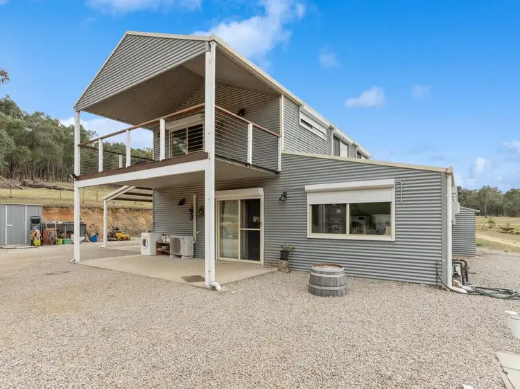 439 Dinnings Lane, Greta South VIC 3675