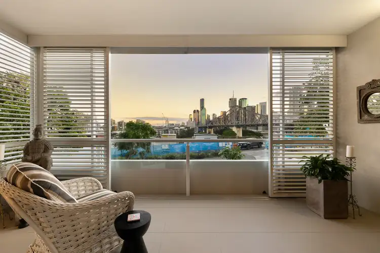 Third view of Homely apartment listing, 2/210 Bowen Terrace, New Farm QLD 4005