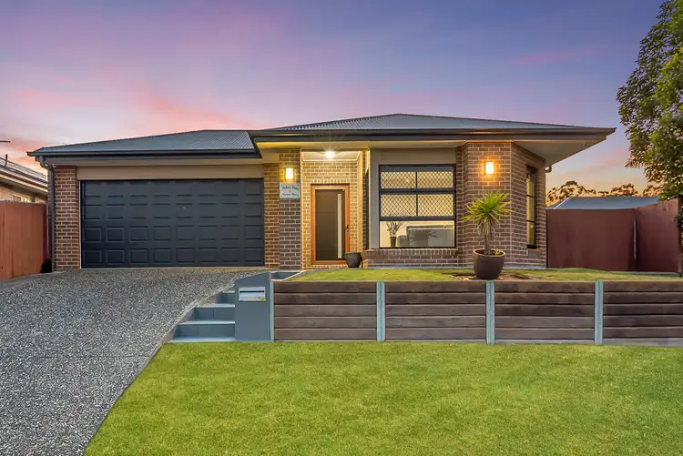 1 Hobson Place, Boronia Heights QLD 4124