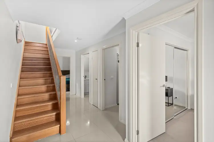 Fifth view of Homely townhouse listing, 2/5 Sunset Boulevard, Jacana VIC 3047