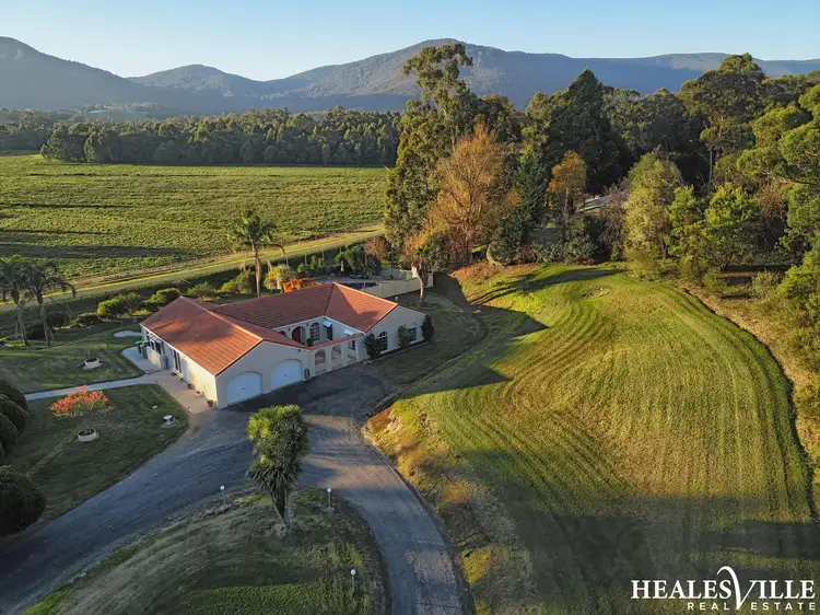 2115 Warburton Highway, Launching Place VIC 3139