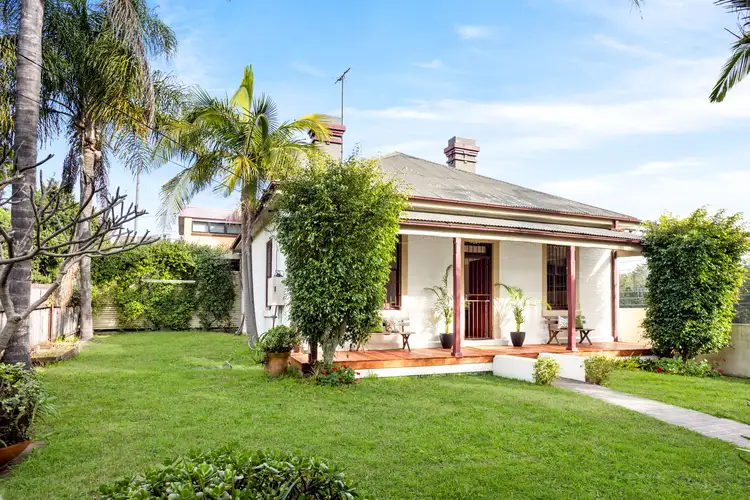 86 Station Street, Tempe NSW 2044