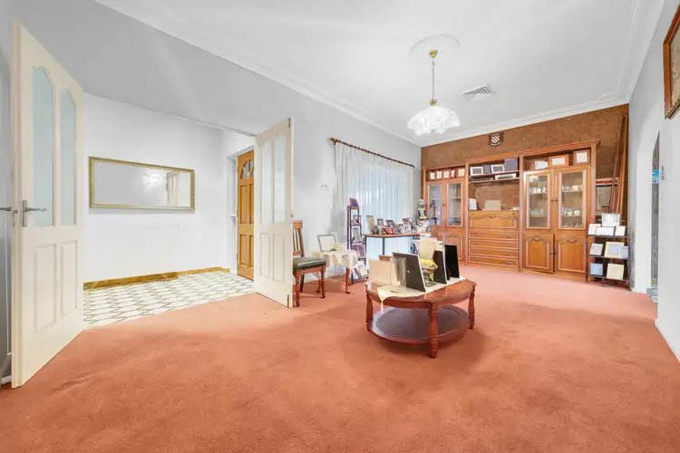 6 Tallwood Place, St Clair NSW 2759