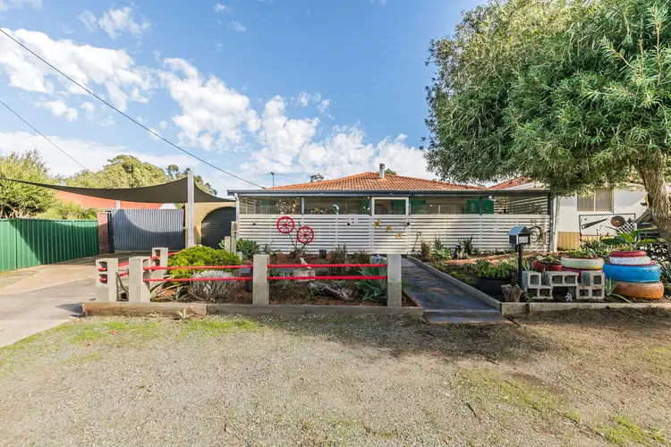 40 Kenton Way, Calista WA 6167