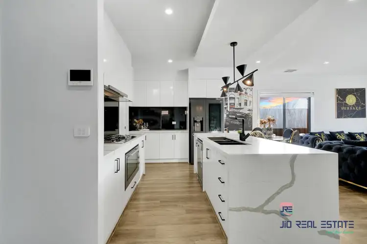 Sixth view of Homely house listing, 7 Loch Street, Thornhill Park VIC 3335