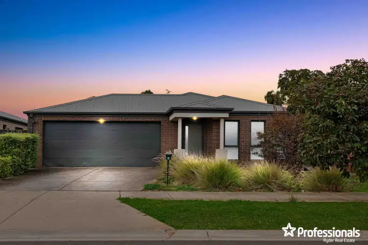 6 Pinrush Road, Brookfield VIC 3338