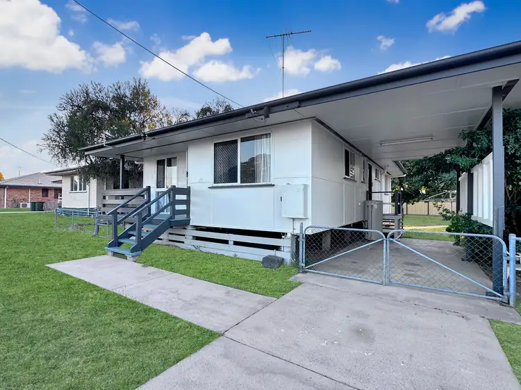 9 Knaggs Street, Moura QLD 4718