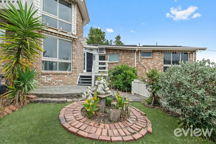 Second view of Homely house listing, 6 Dianella Court, Frankston VIC 3199