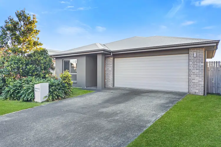 8 Bourke Cr, Nudgee QLD 4014