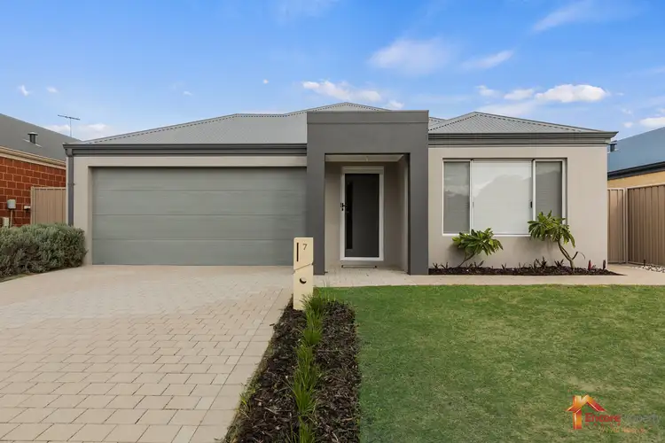Second view of Homely house listing, 7 Rochdale Circle, Meadow Springs WA 6210