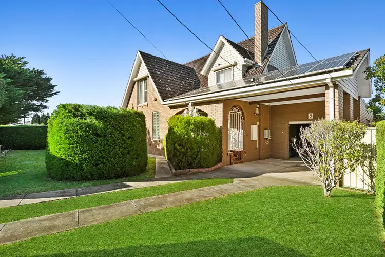9 Tintern Grove, St Albans VIC 3021