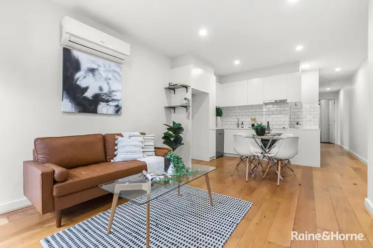 3/16a Leonard Cresent, Ascot Vale VIC 3032