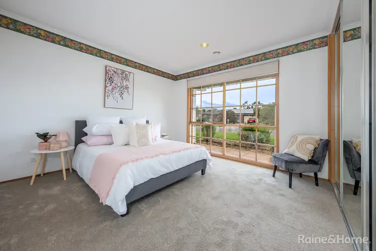 Fifth view of Homely house listing, 1 Leith Court, Sunbury VIC 3429