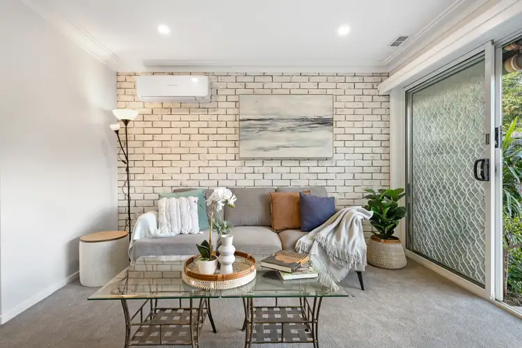 Second view of Homely unit listing, 2/14 Petrie Street, Frankston VIC 3199