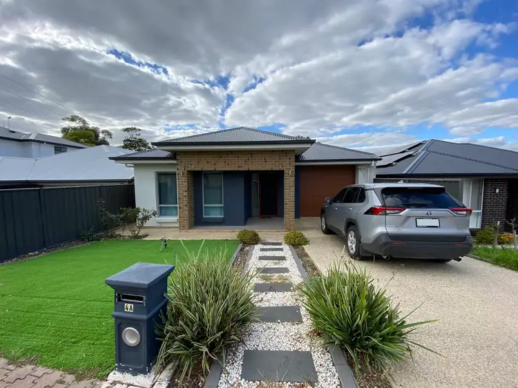 4A Peaton Avenue