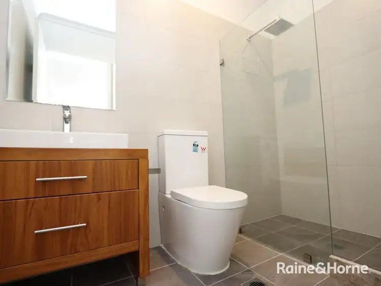 Fifth view of Homely unit listing, 4/94 Havannah Street, Bathurst NSW 2795