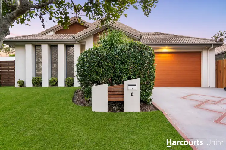 8 Millettia Close, North Lakes QLD 4509