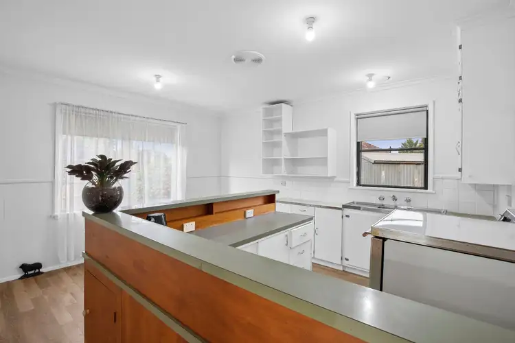 Fifth view of Homely house listing, 2 Myrtle Street, Werribee VIC 3030