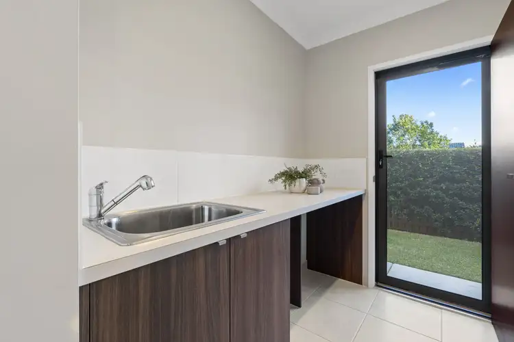 Seventh view of Homely house listing, 60 Greenview Circuit, Arundel QLD 4214