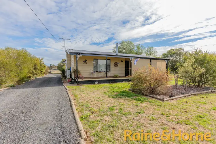 11 Farnell Street, Mendooran NSW 2842
