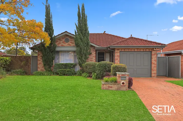 8 Rathmore Circuit, Glendenning NSW 2761