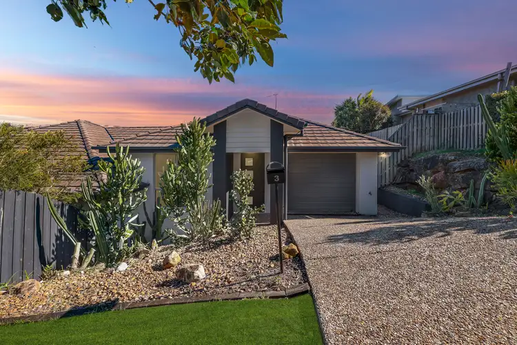 3 Maslin Chase, Pacific Pines QLD 4211