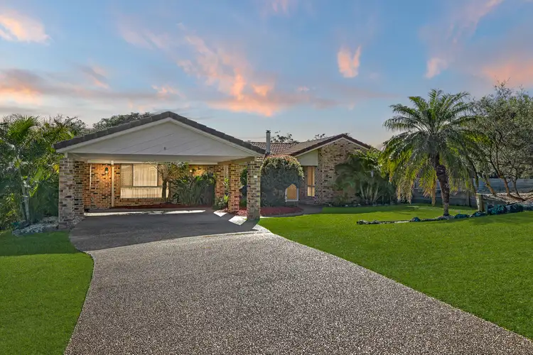 8 Singleton Court, Helensvale QLD 4212