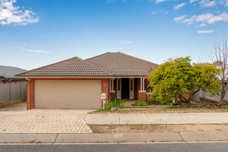 Main view of Homely house listing, 25 Honeyeater Circuit, Thurgoona NSW 2640