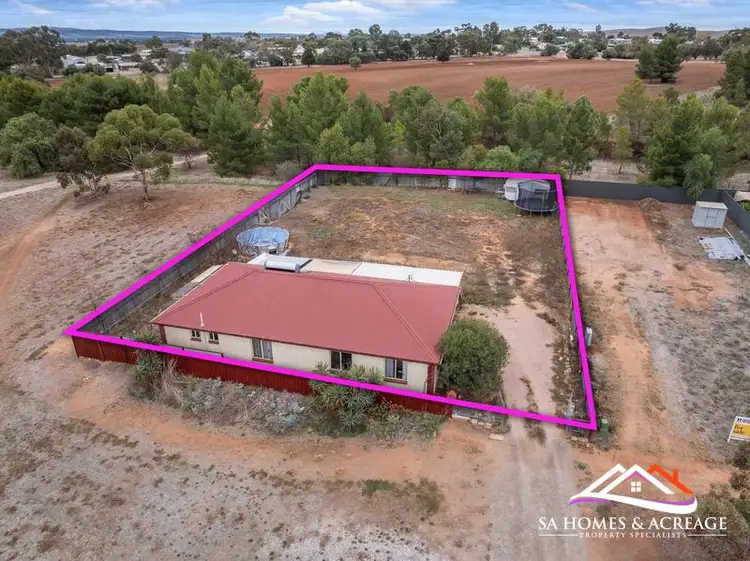 32 North Terrace, Gladstone SA 5473