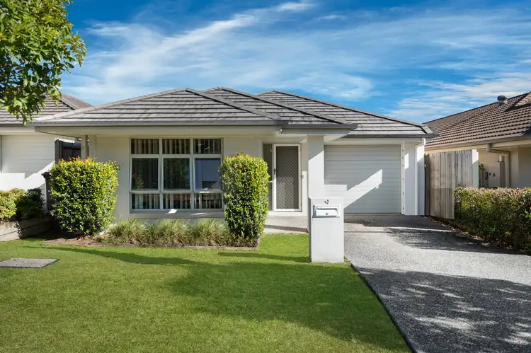 9 Carlingford Circuit, Warner QLD 4500