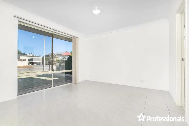 Second view of Homely house listing, 7 Half Moon Drive, Waggrakine WA 6530