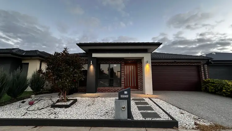 60 Sadie Avenue, Thornhill Park VIC 3335