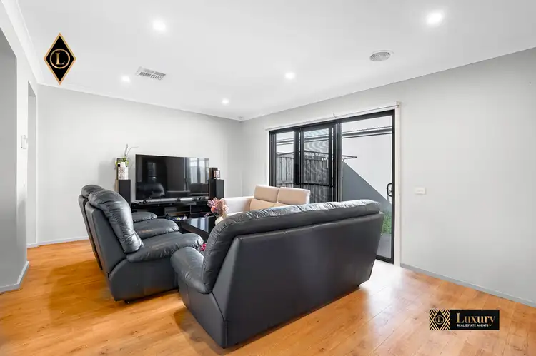 Sixth view of Homely house listing, 11 Hedgeley Avenue, Deanside VIC 3336