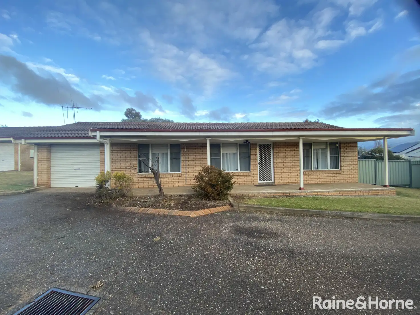 Main view of Homely unit listing, 2/230 McLachlan Street, Orange NSW 2800