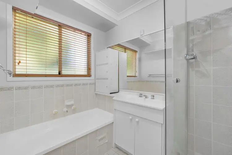 Fifth view of Homely semi-detached listing, 1/39 Charles Babbage Avenue, Currans Hill NSW 2567