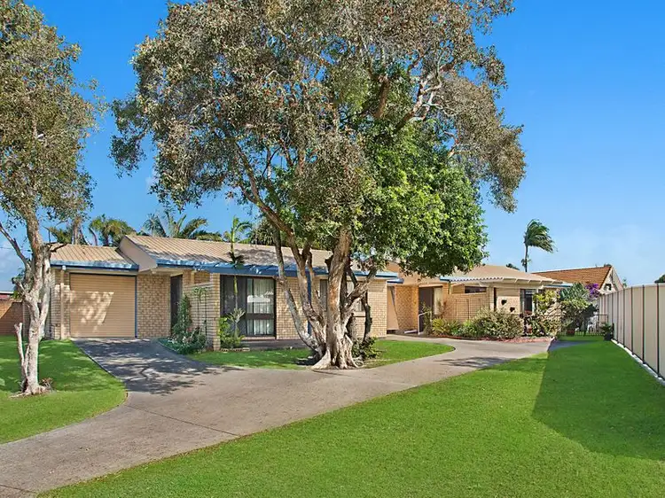 1/2 Tumala Street, Parrearra QLD 4575