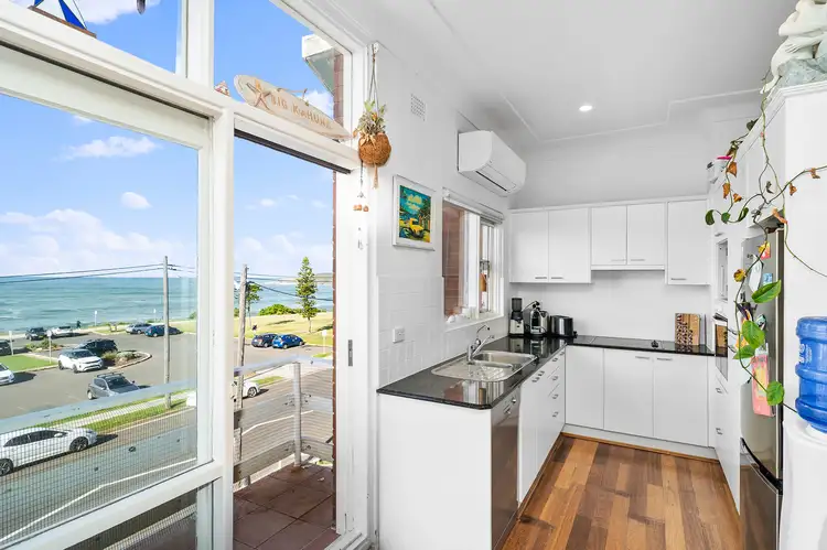 Fifth view of Homely apartment listing, 5/102 Marine Parade, Maroubra NSW 2035