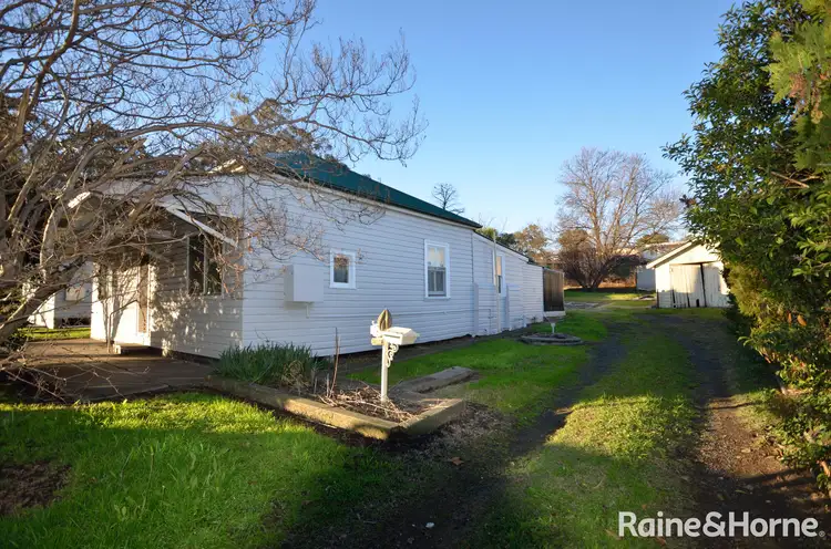 38 New England Highway, Willow Tree NSW 2339