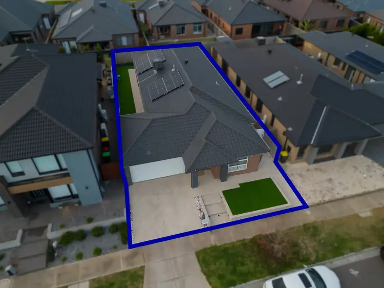 Second view of Homely house listing, 8 Magdala Street, Werribee VIC 3030