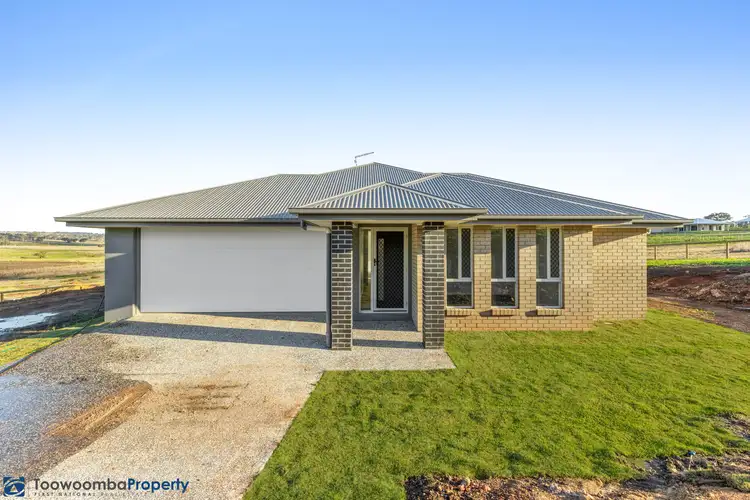 18 Willis Road, Meringandan West QLD 4352