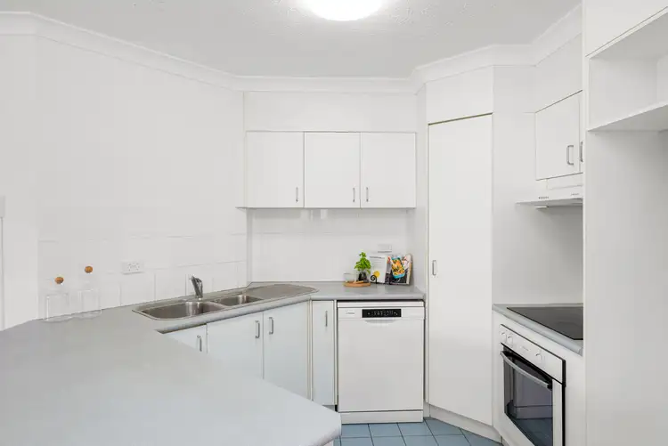 Sixth view of Homely unit listing, 2/111 Pashen Street, Morningside QLD 4170