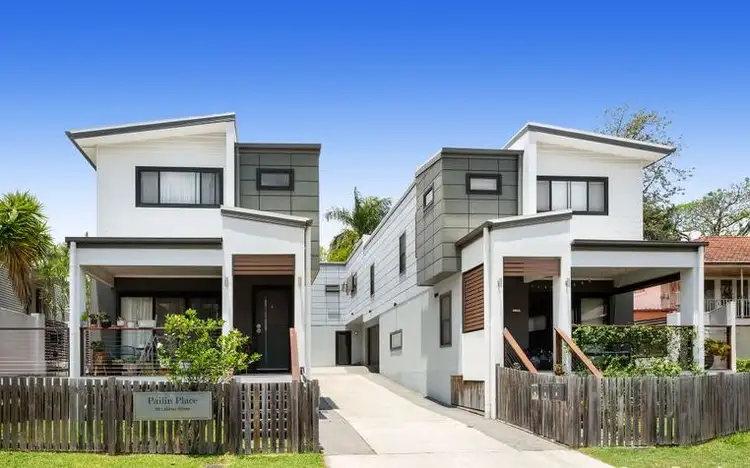 2/56 Latimer Street, Holland Park QLD 4121